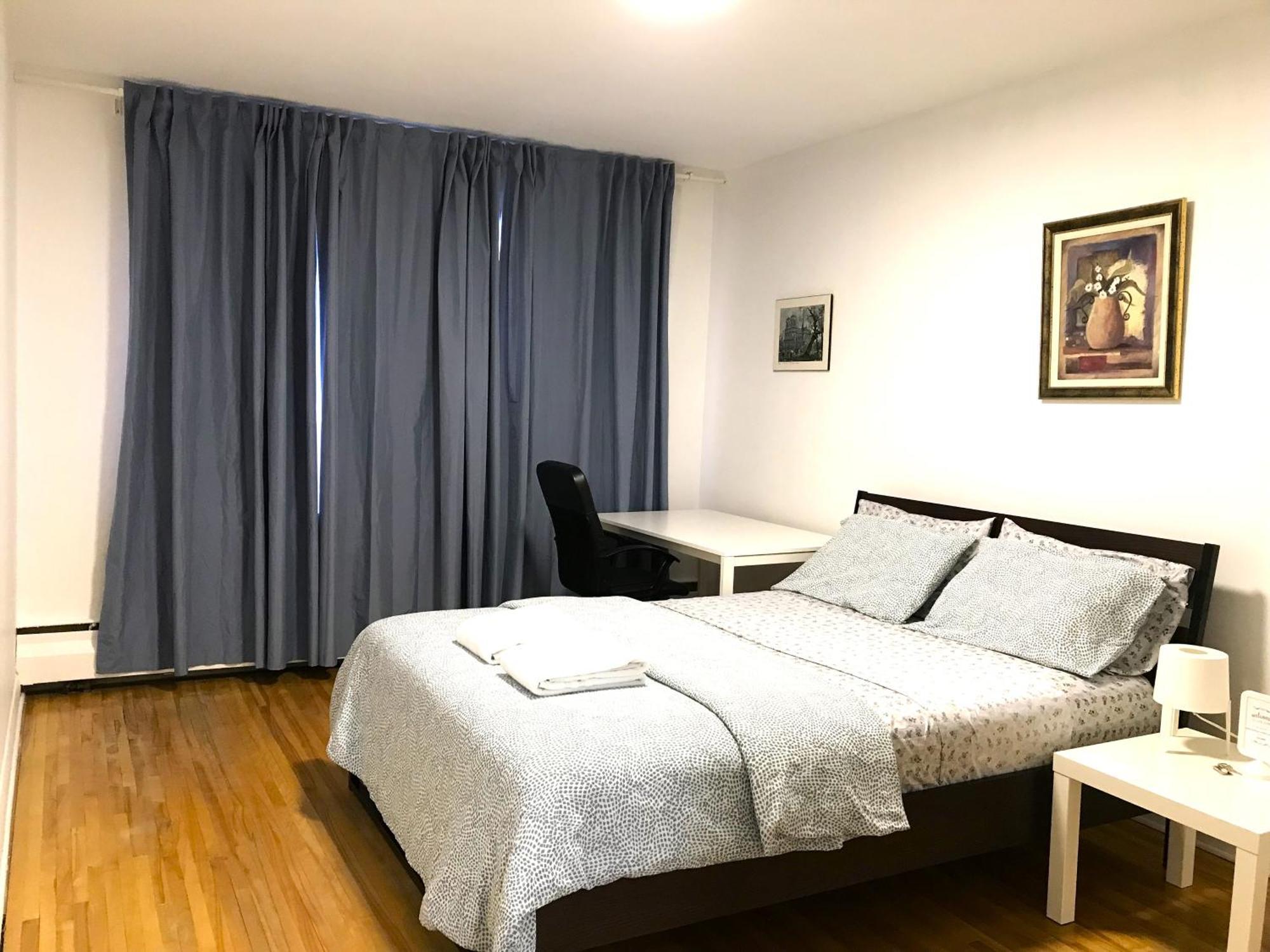 Big Private Room Midmontreal Next To Station Metro - Parking Free Экстерьер фото