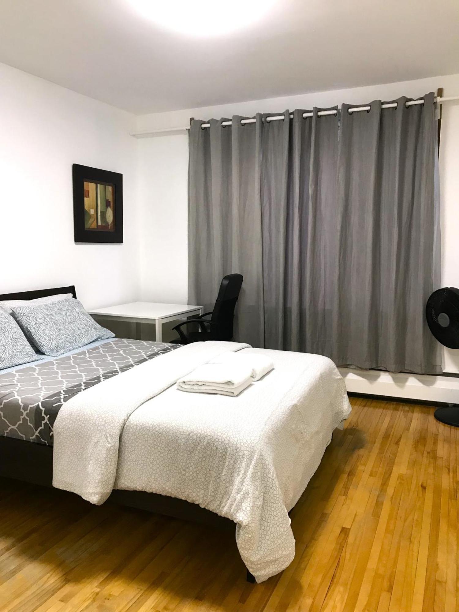 Big Private Room Midmontreal Next To Station Metro - Parking Free Экстерьер фото